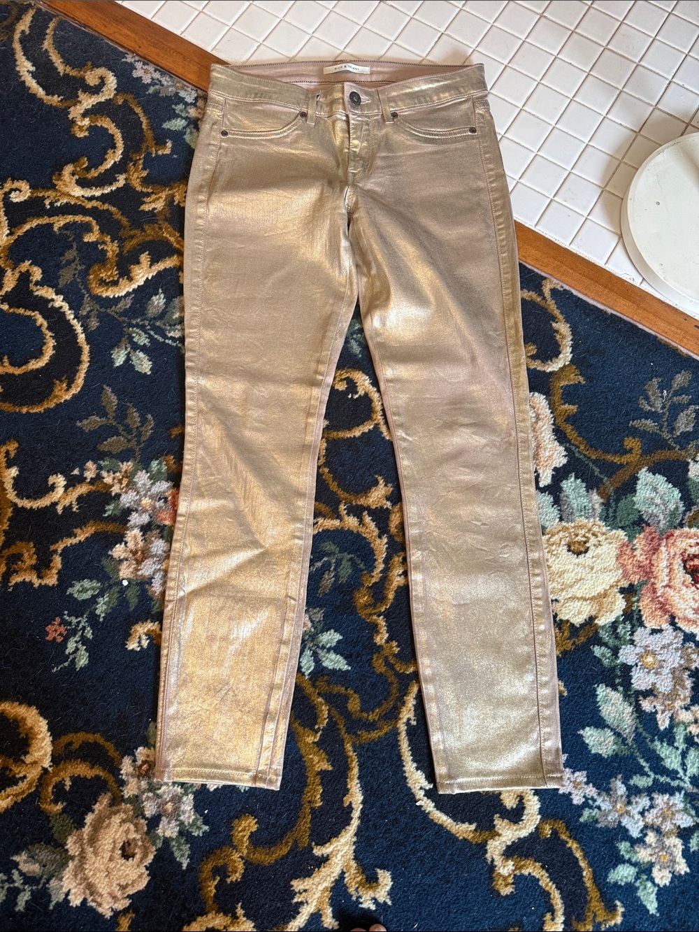 Rich & Skinny Metallic Gold Skinny Jeans- maybe worn once- excellent condition